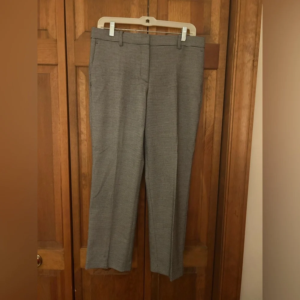 Ann Taylor Women's Preppy Classic Curvy Fit Black White & Houndstooth Pants